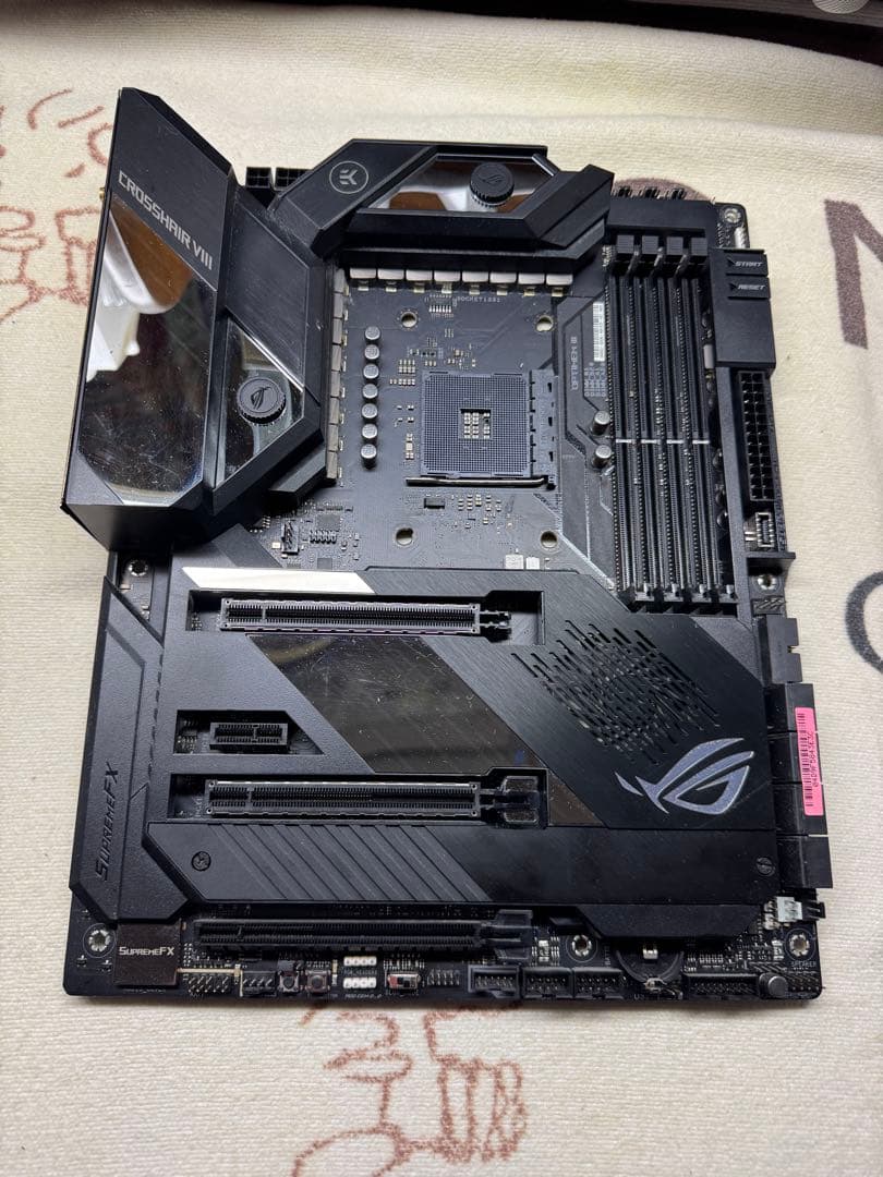 マザーボード ASUS ROG CROSSHAIR VIII FORMULA X570