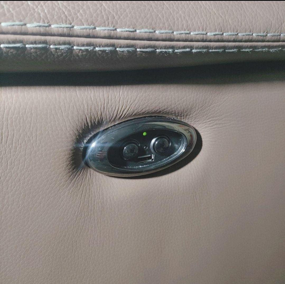 ◇大阪府 神戸市 配達料無料！◇大塚家具◇電動ソファ◇L/S RELAX-42◇