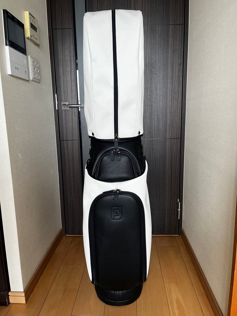希少　美品　ＦＪ　フットジョイ ３点式キャディバッグ【ホワイト/ブラック】完売品