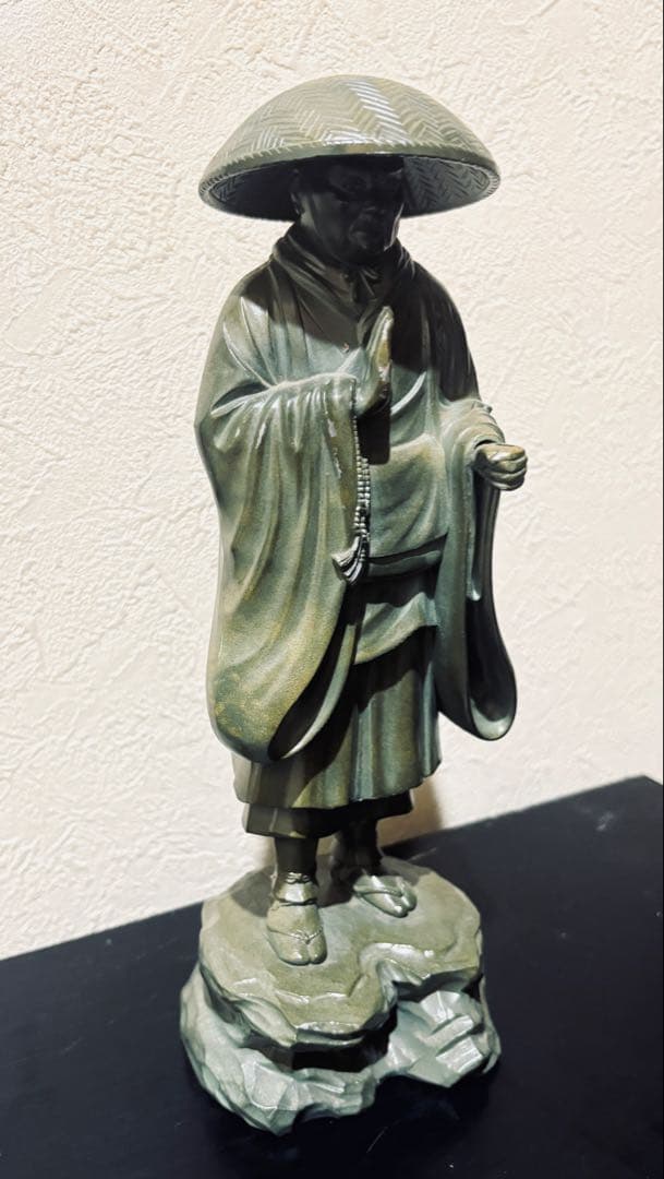 仏教美術　親鸞聖人像　古美術品　　金属製　置物　約25cm 浄土真宗　ブロンズ