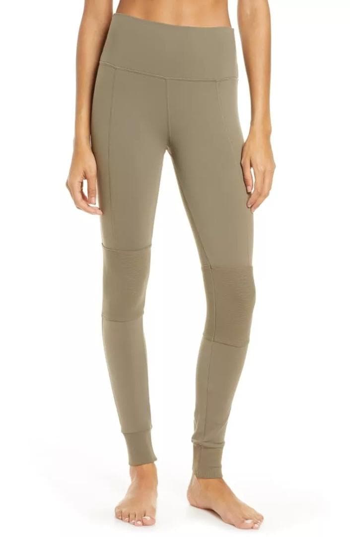 トコトコ★アロヨガaloyogaレギンス★ルルレモンアローヨガ好きも