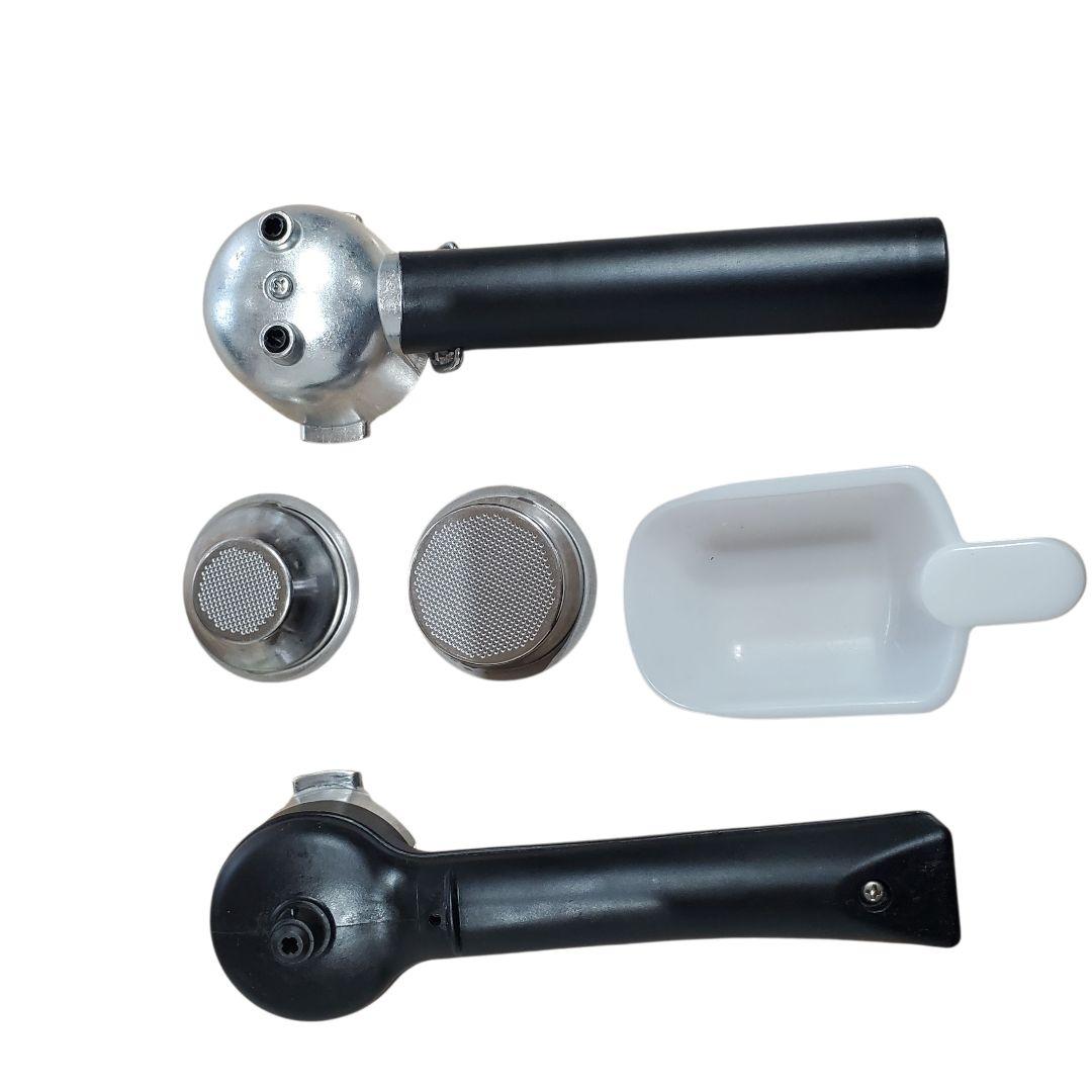 【状態良好】DeLonghi デロンギ BCO410J-B BLACK