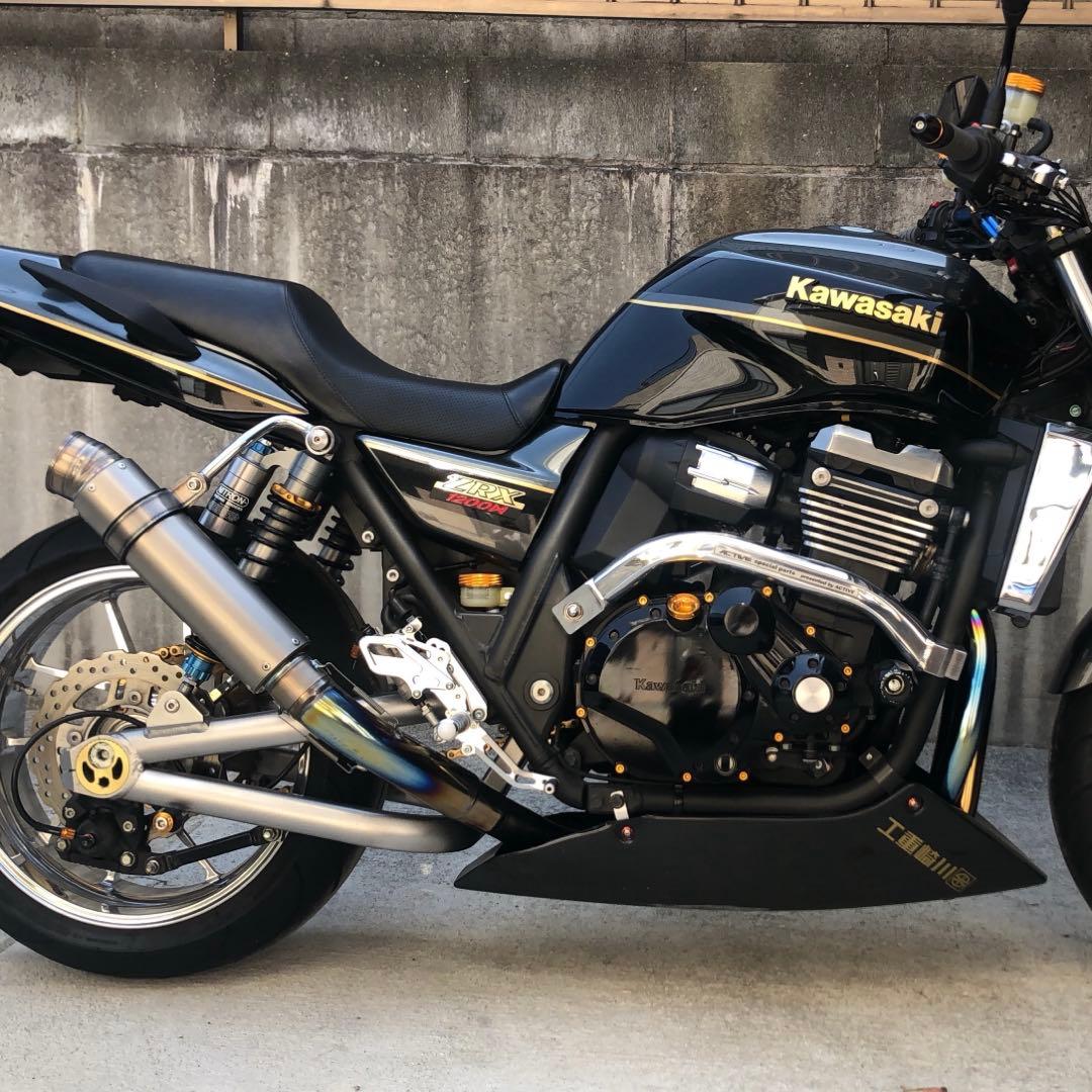 しゅうZRX1200DAEG マフラー