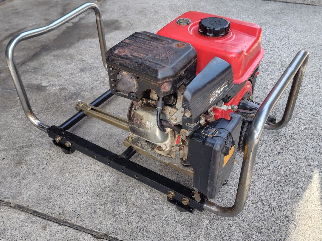 中古ガソリンエンジン (中古セット台付き)