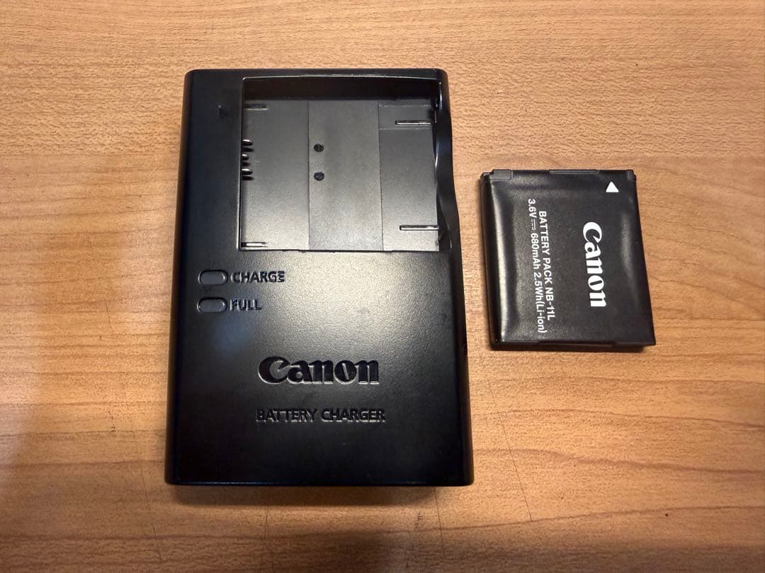 Canon IXY 200 コンパクトデジタルカメラバッテリー充電器ケースセット