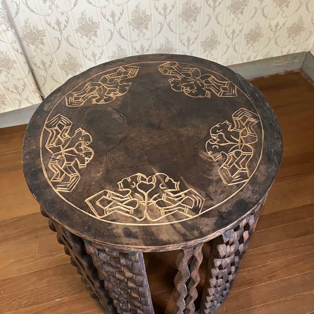 【アンティーク】② アジアン家具 木製 彫刻 木彫り サイドテーブル 古家具