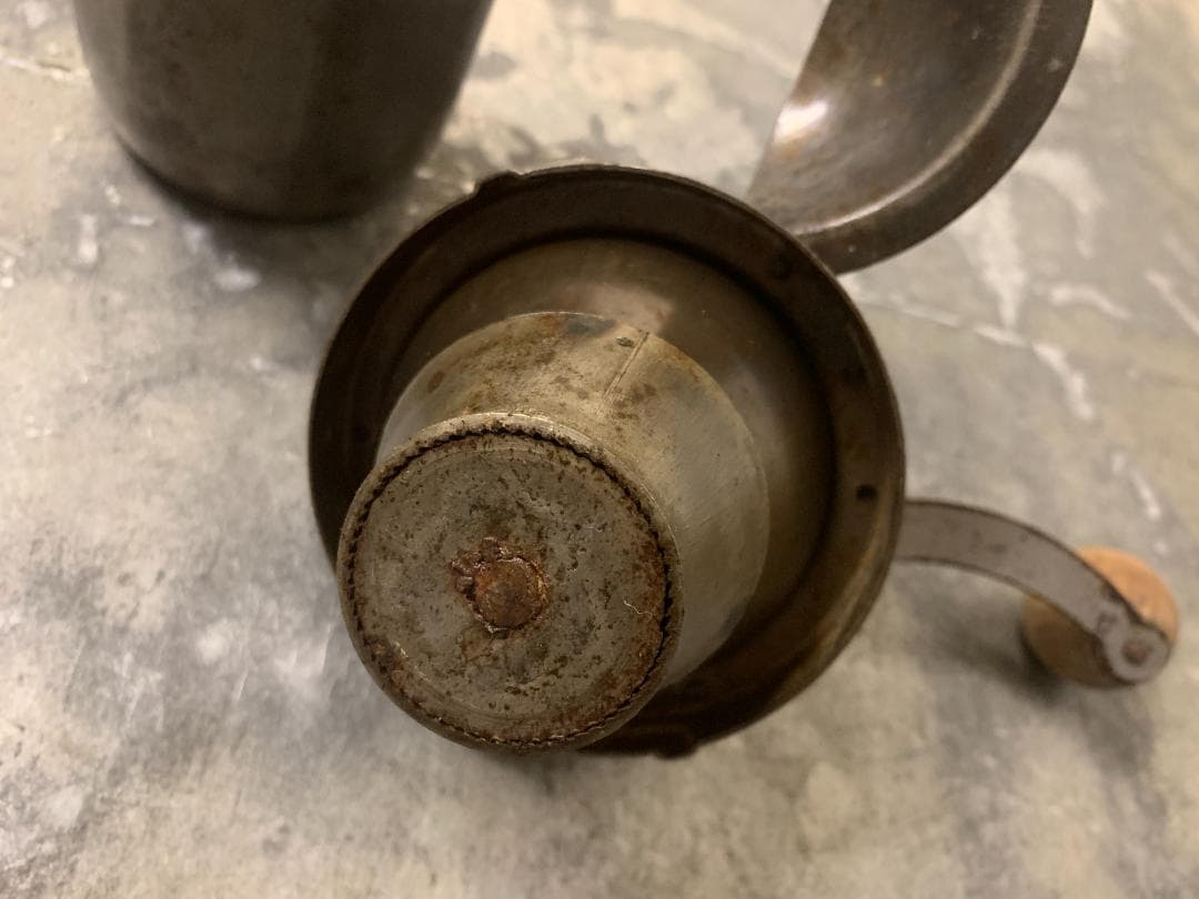 フランス アンティーク　コーヒーミル　Peugeot プジョー G1