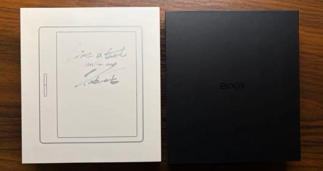 BOOX Leaf2　７インチ電子書籍リーダー　純正ケース付き