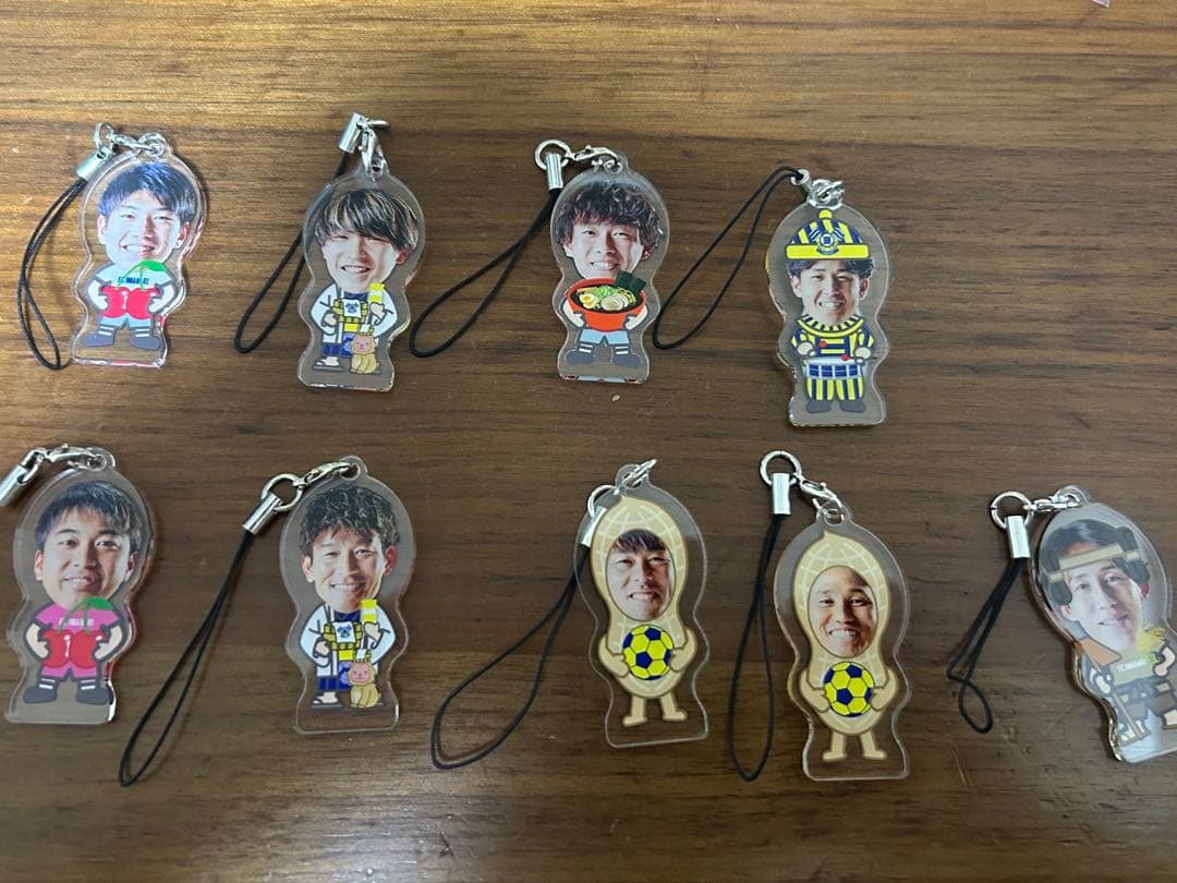 出品1/31まで　FC今治 チャームまとめ(41以外)