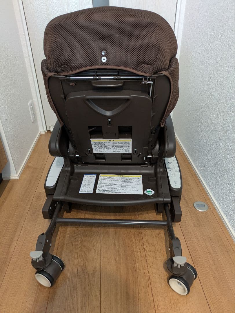 アップリカ ユラリズムオート プレミアム カラー：フォルテシモ 品番：91123