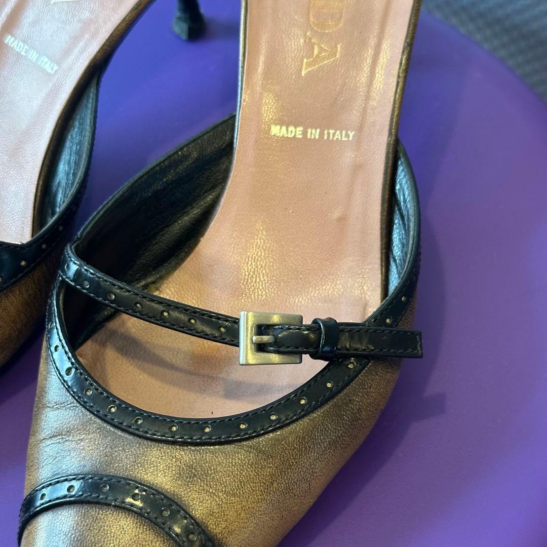 PRADA プラダ ポインテッドトゥミュール