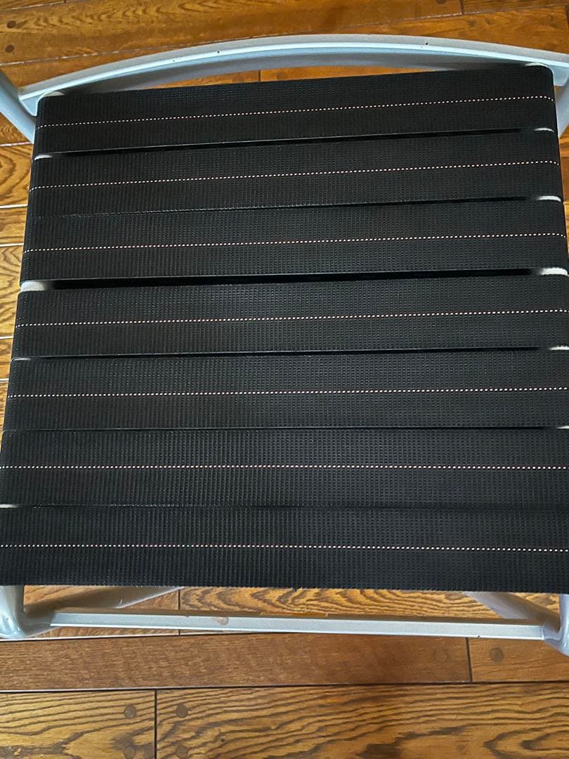 イタリアの建築デザイナー、フィリップ‘スタルクデザインのカフェチェア。