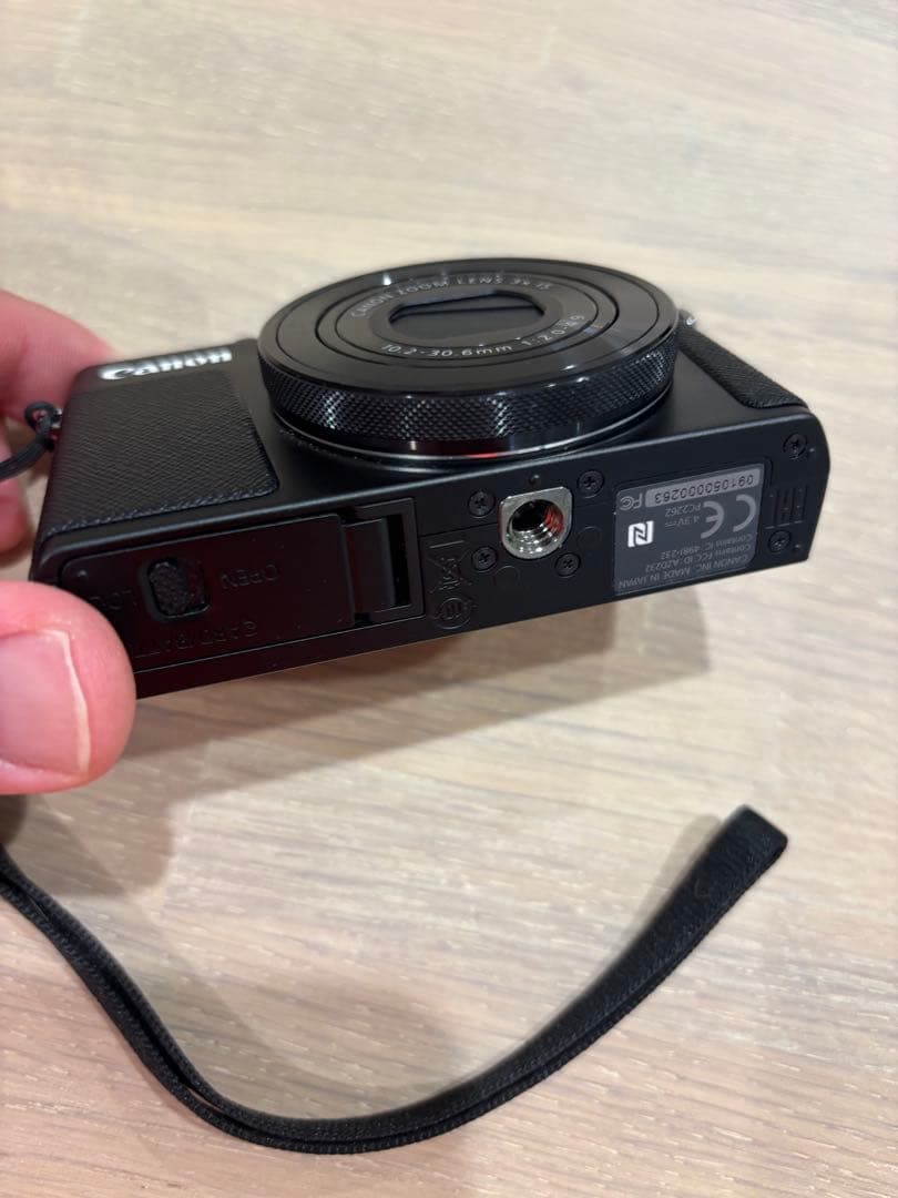 Canon G9 X コンパクトデジタルカメラ　美品　32Gメモリーディスク付き