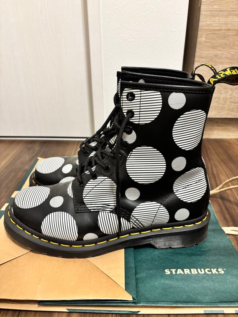 ドクターマーチン　水玉