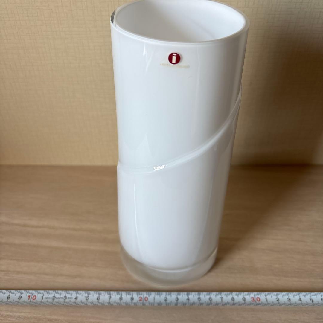 イッタラ　オパールホワイト　ガラス花瓶　ヴィンテージ　フラワーベース