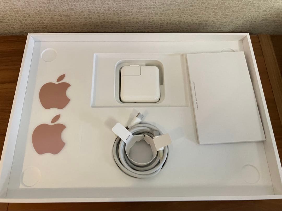 [美品・外箱あり]Macbook air 2020 gold 13inch