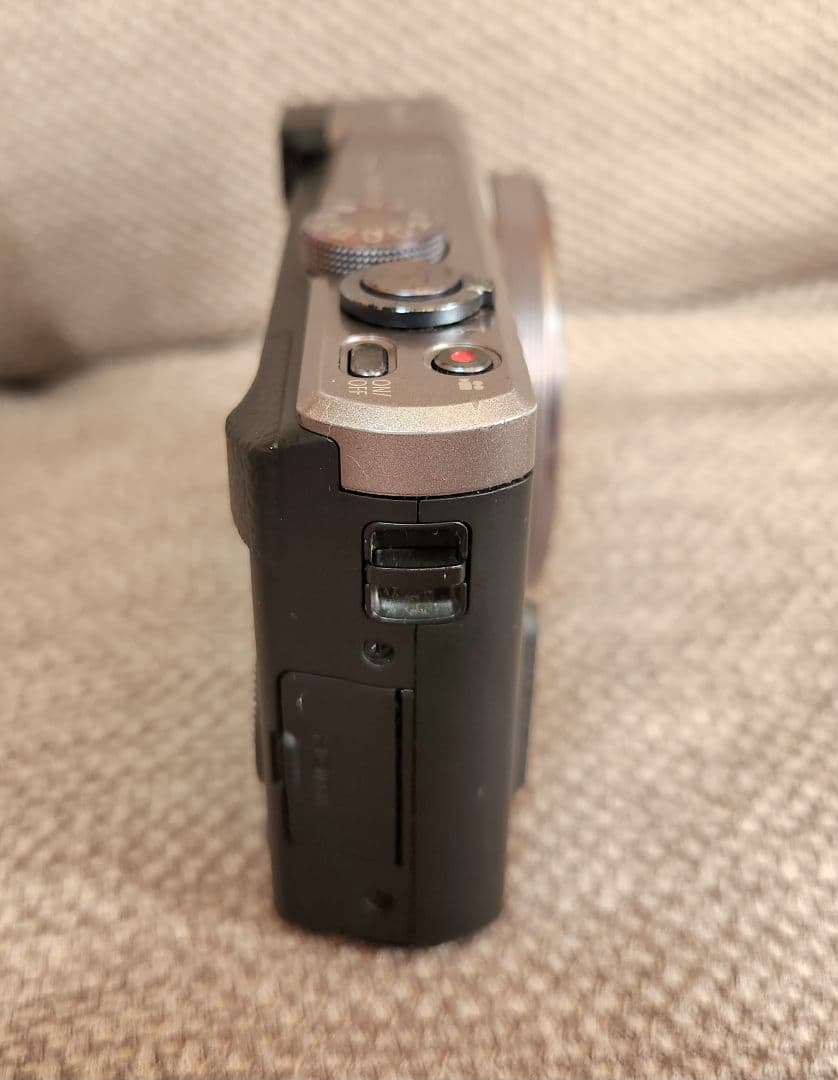 Panasonic Lumix TZ60 コンパクトデジタルカメラ