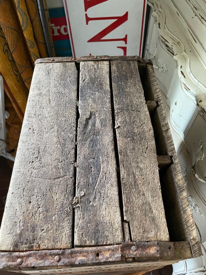 878仕切り付　木箱　ウッドボックス　箱　アメリカ　ボトルホルダー　レア