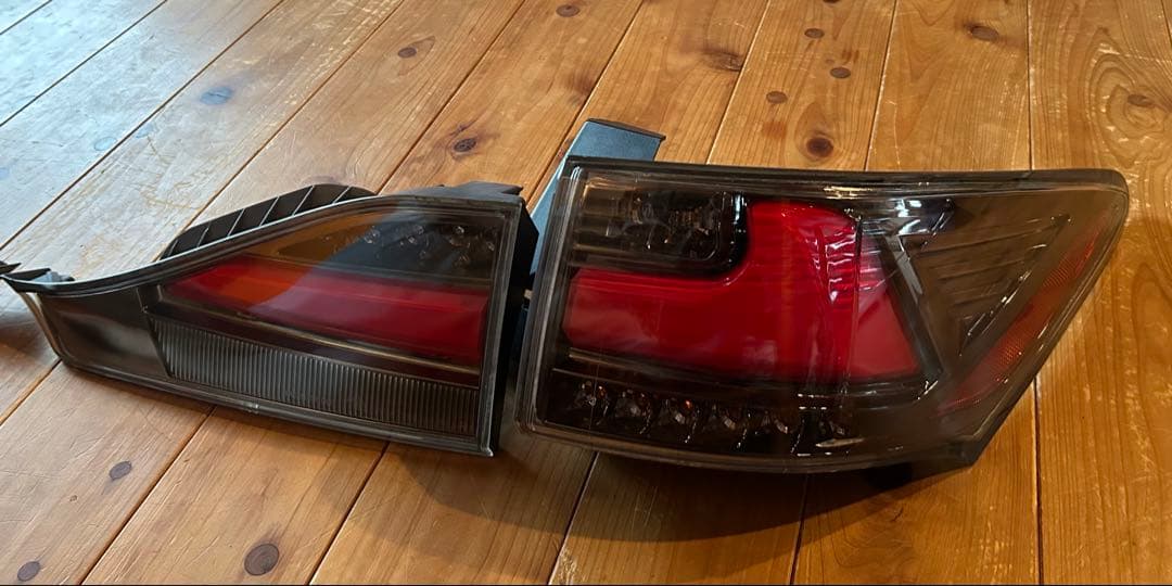 レクサスct用　クリスタルアイシーケンャルLEDテールライト