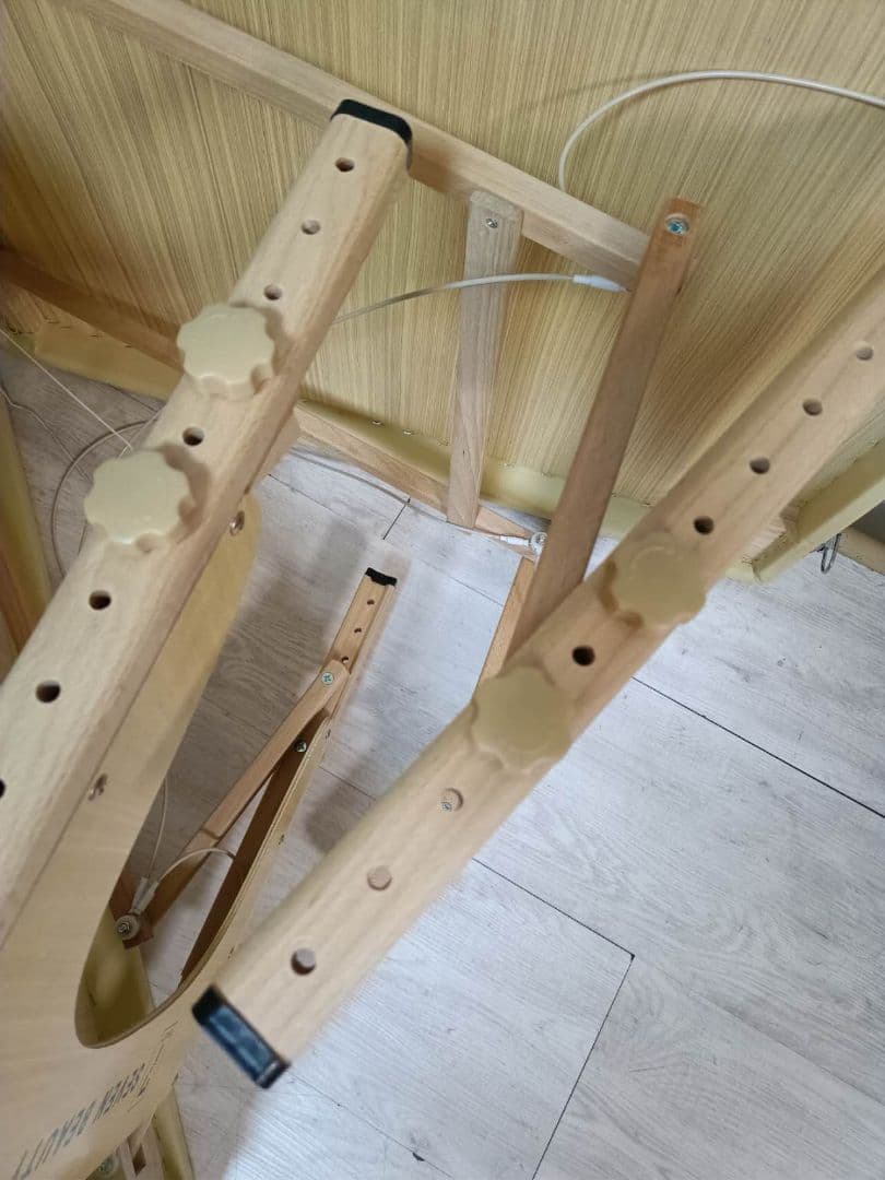 美品　有孔　施術ベッド 折りたたみベッド セブンビューティー　カバー付き