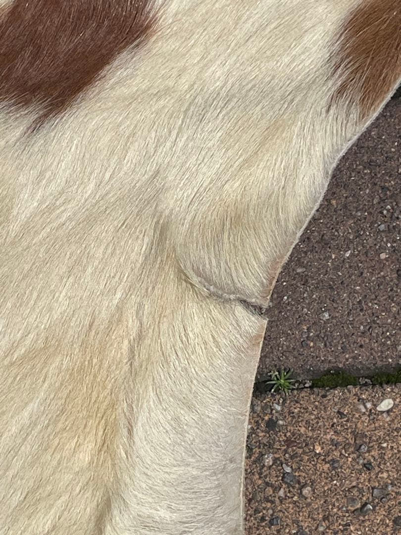 天然牛革ラグ 約210cm x 約195cm/本革大判本物/大きめカウラグ