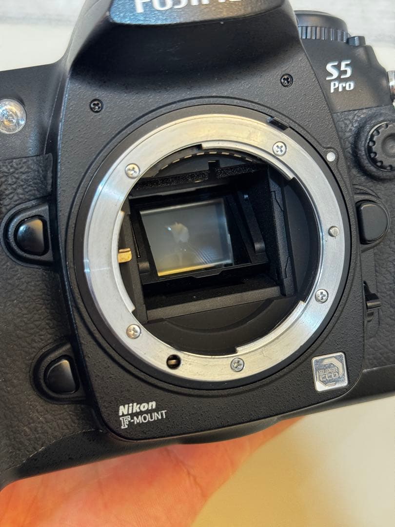 Fujifilm FinePix S5 Pro 本体