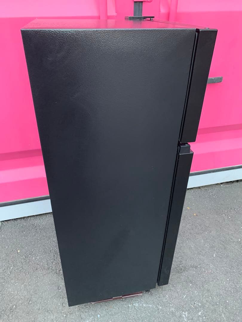 送料設置無料／2023年Hisense 冷蔵庫 黒＆アイリスオーヤマ全自動洗濯機