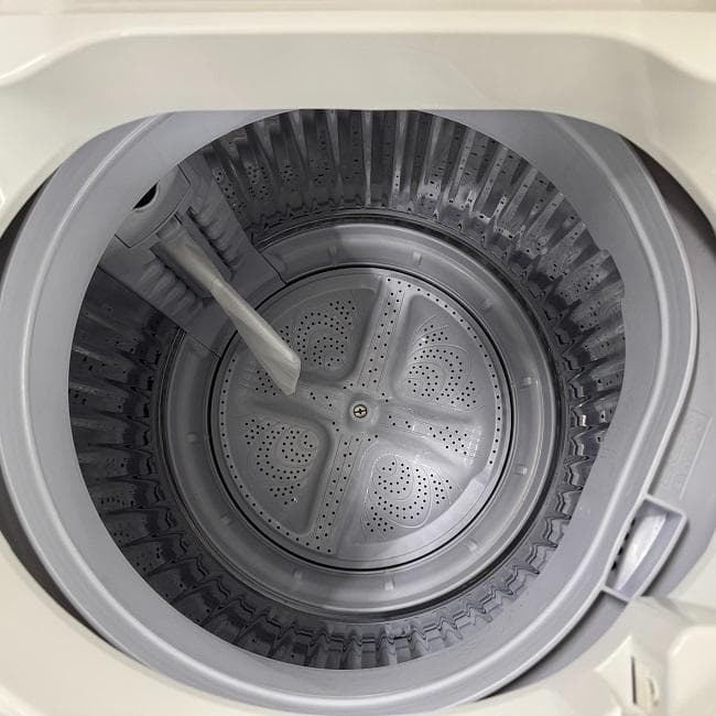 地域限定送料無料　美品 シャープ 家電2点セット！152L 冷蔵庫・6㎏ 洗濯機