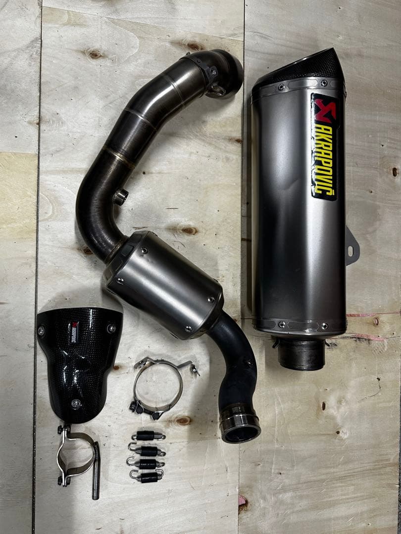  G310R用　Akrapovic フルエキマフラー