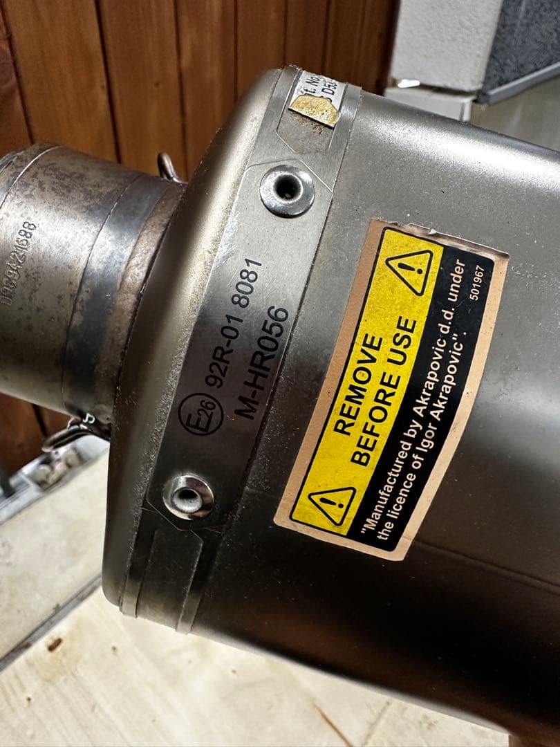  G310R用　Akrapovic フルエキマフラー