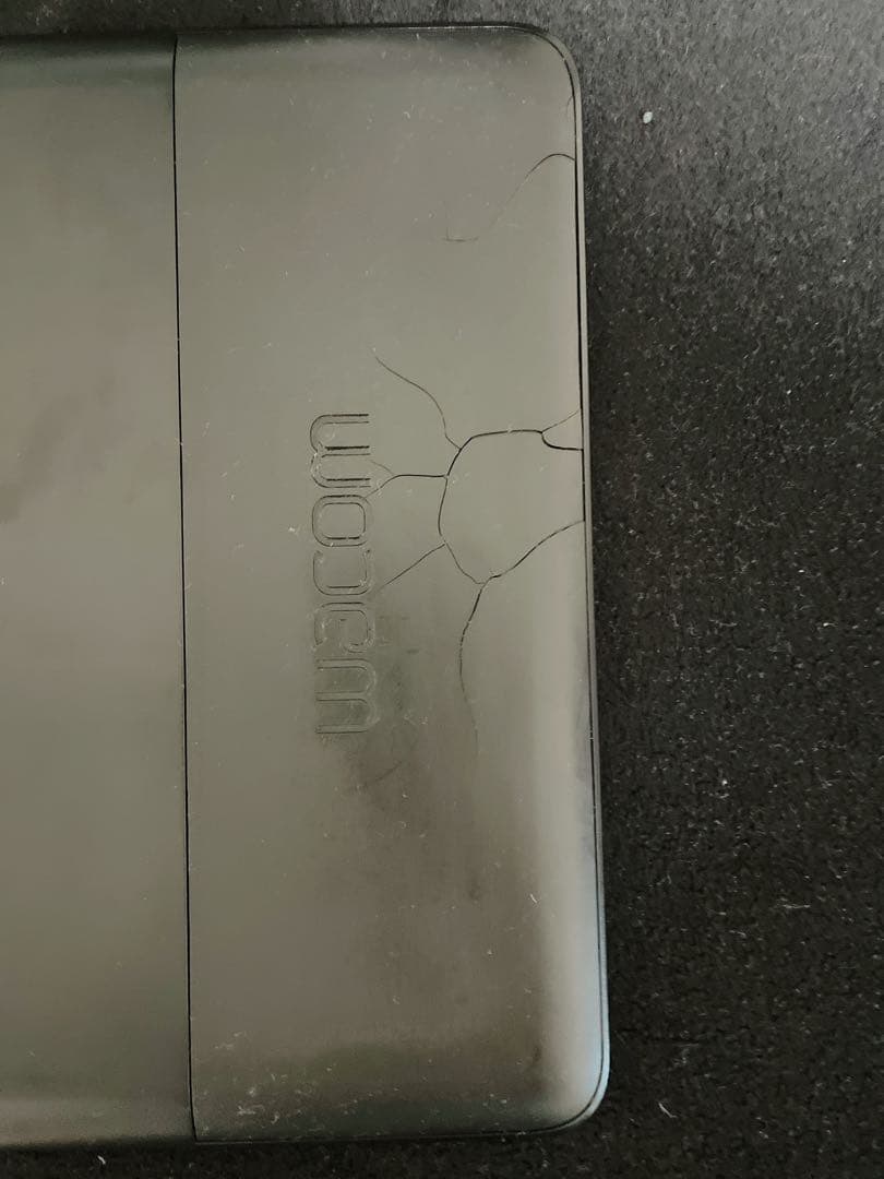 液タブ・ペンタブ WACOM Cintiq 13HD DTK-1300/K0