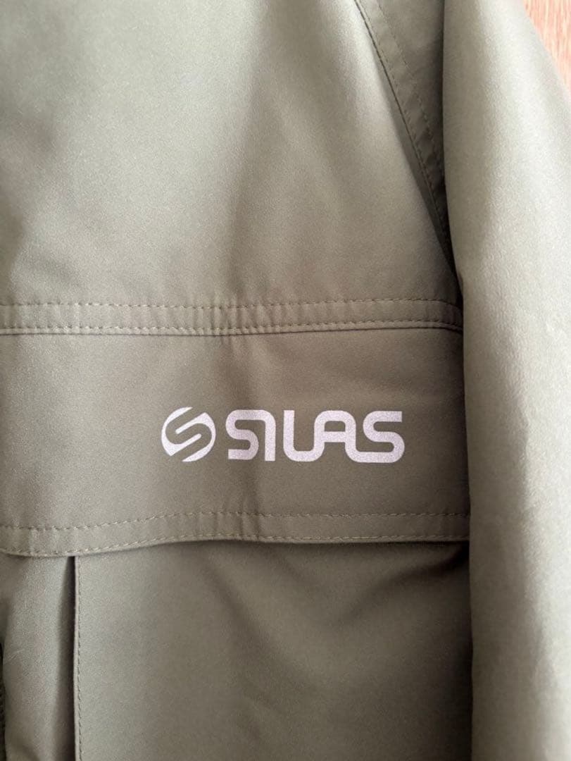 サイラス　ダウンジャケット