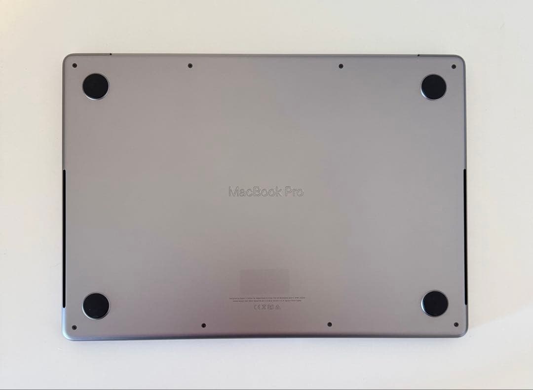 美品 Macbook Pro 2021 16インチ Windows 11 pro