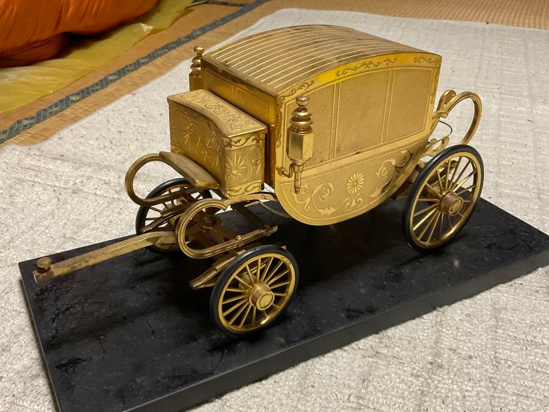 天皇陛下即位記念幌馬車／ダイキャスト製品・24k GP。【現状出品　稼働します】
