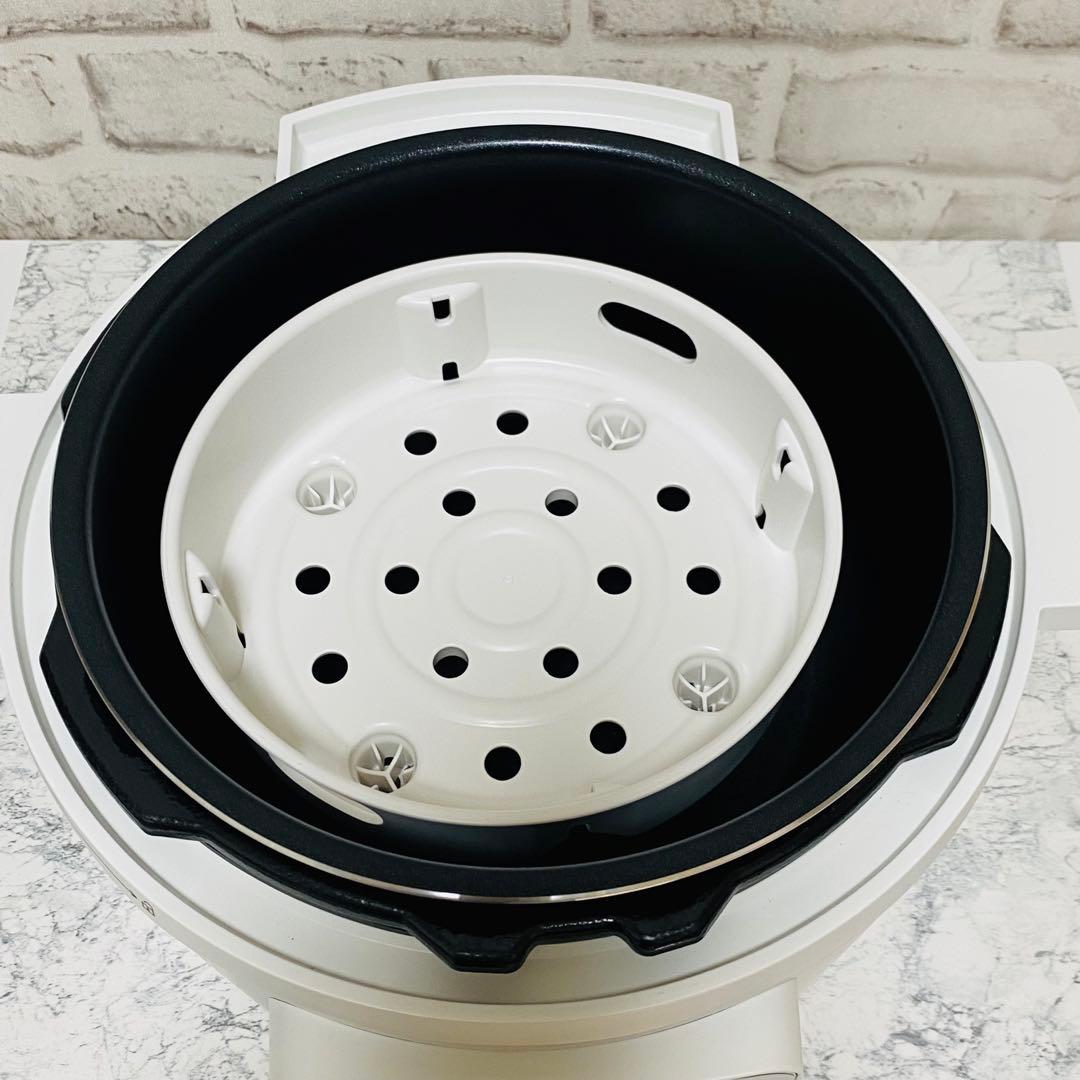 【新品未使用】アイリスオーヤマ 電気圧力鍋 PC-MA4-W 4.0L