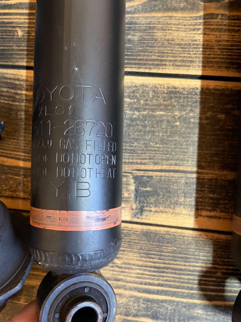 200系 ハイエース 純正 フロント/リヤ 足回りセット