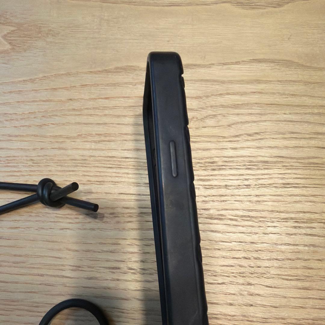 ボッテガ・ヴェネタ スマホケース（iPhone 15 Pro専用）