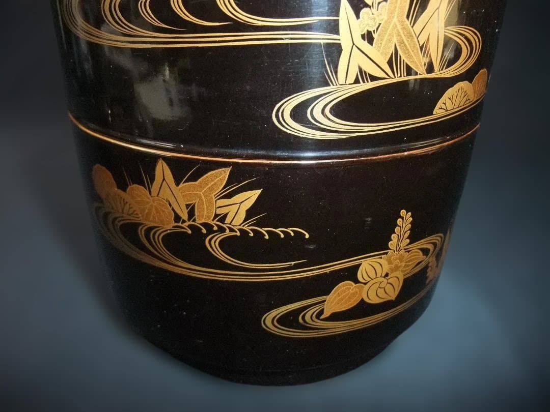 江戸期 唐草花 丸型四段重 食篭 金蒔絵 鳳凰文