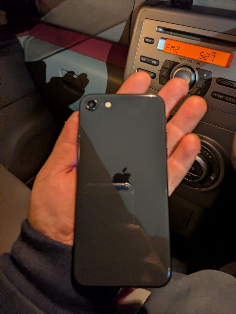 Apple iPhone SE2 ブラック 本体 64GB SIMフリー！