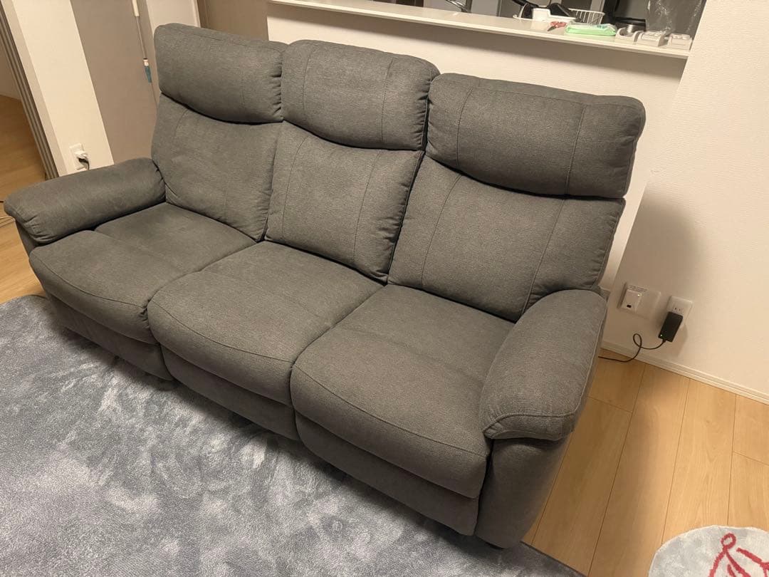 3人掛け電動リクライニングソファ テーブル付き 布張りタイプ グラッゼ2 GY