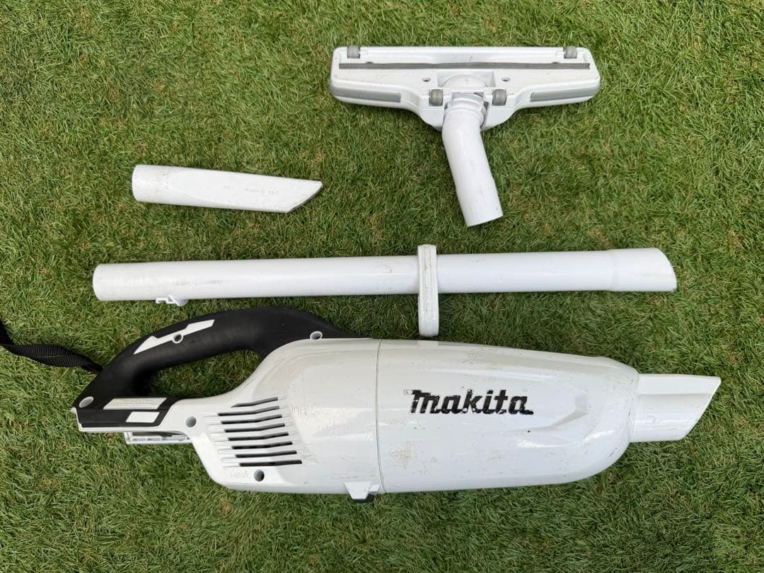 Makita CL281FD 充電式クリーナー18V