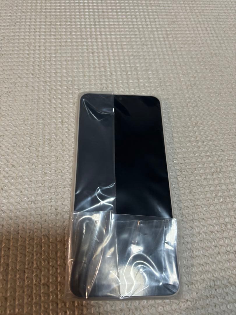 AQUOS wish4 ベージュ 未使用