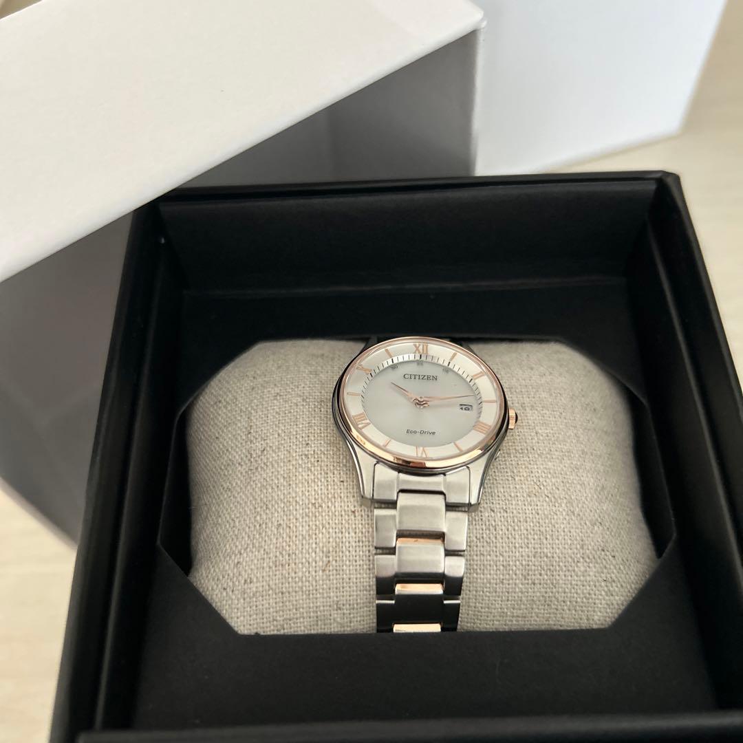 新品！シチズン レディス用腕時計 化粧箱付き！プレゼントにいかが？