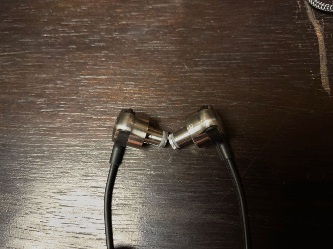 AKG K3003 ハイエンドイヤホン