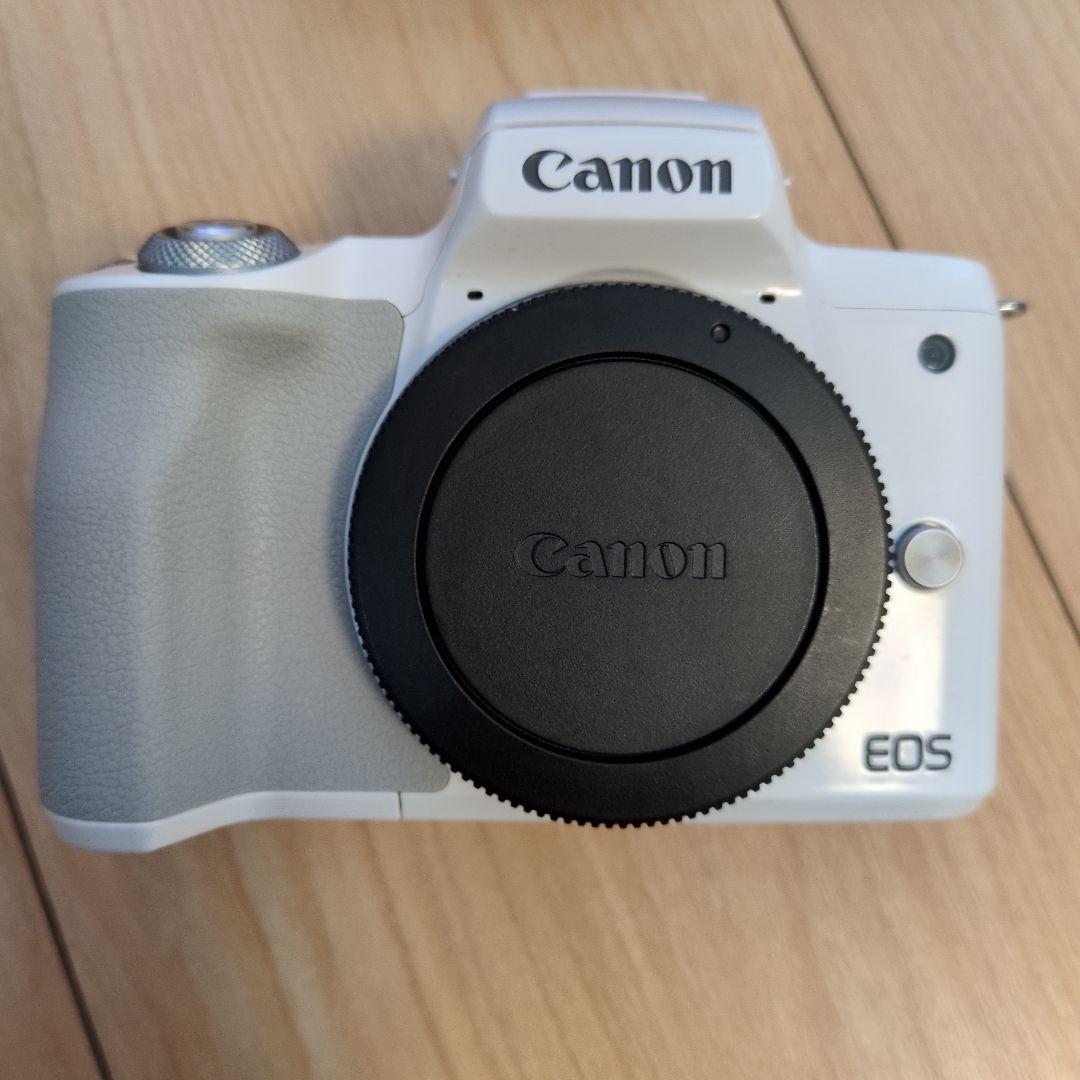 Canon EOS Kiss M ホワイト 本体 おまけレンズ付き