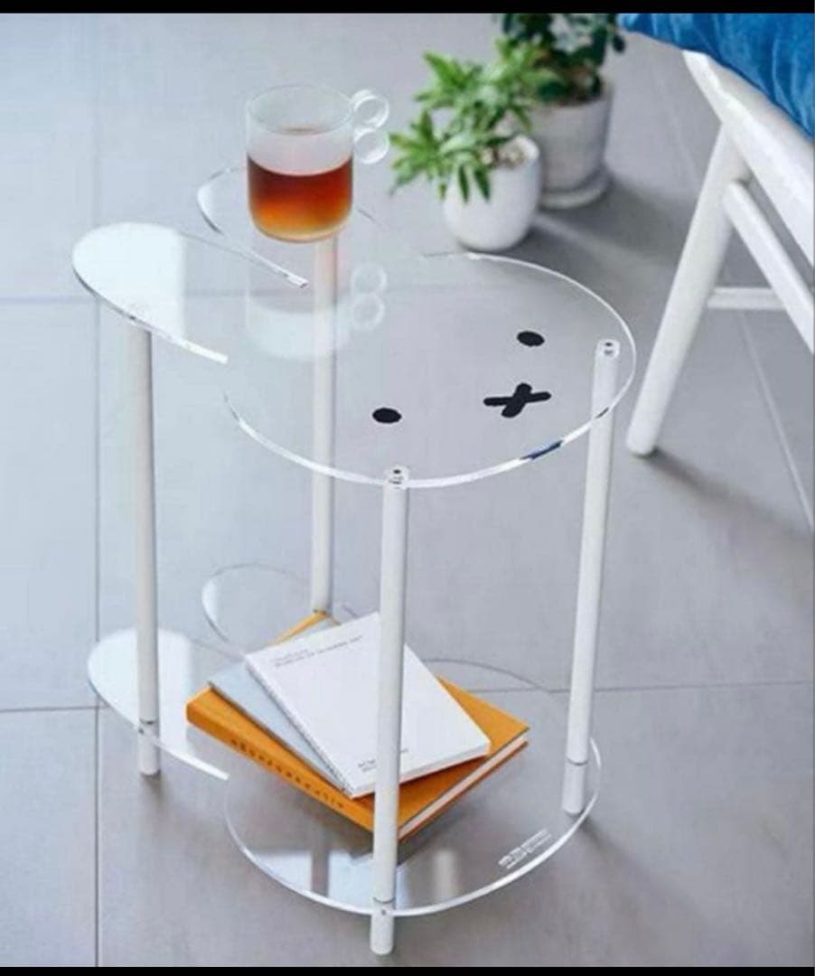 【新品未使用】スタジオクリップ　ミッフィー アクリルサイドテーブル