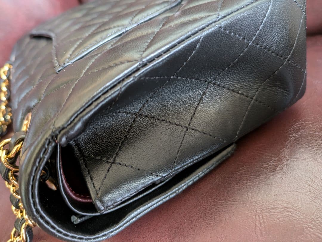 CHANEL マトラッセ25 　ダブルフラップ　ラムスキン 黒