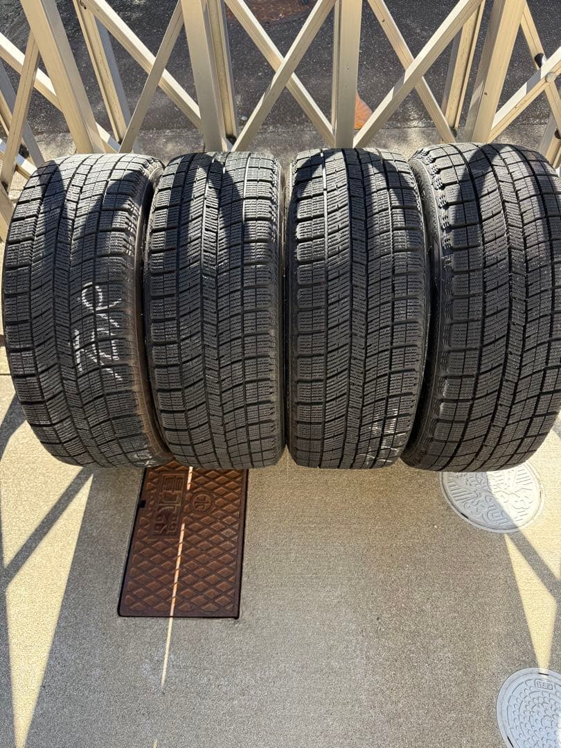 OZ Racing スーパーツーリヅモ16㌅ ナンカンスタッドレスタイヤ セット