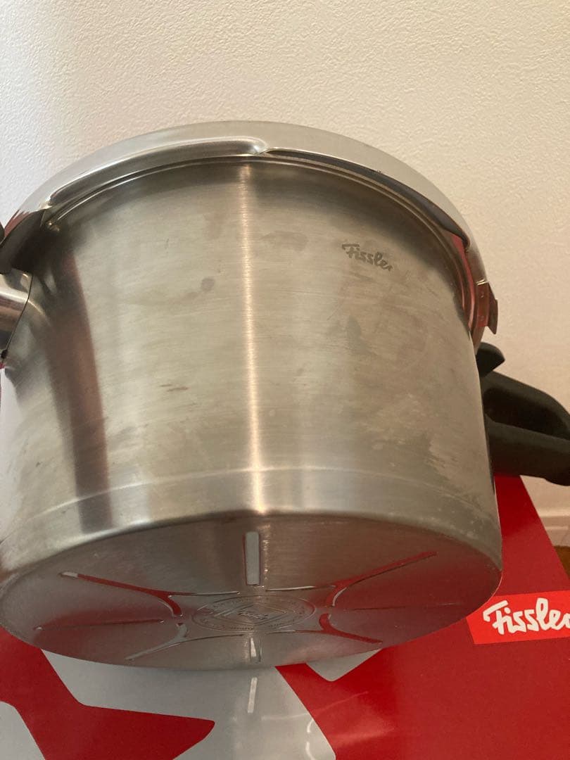 【フィスラー圧力鍋・プレミアムプラス4.5Lガラスフタ付き】未使用品