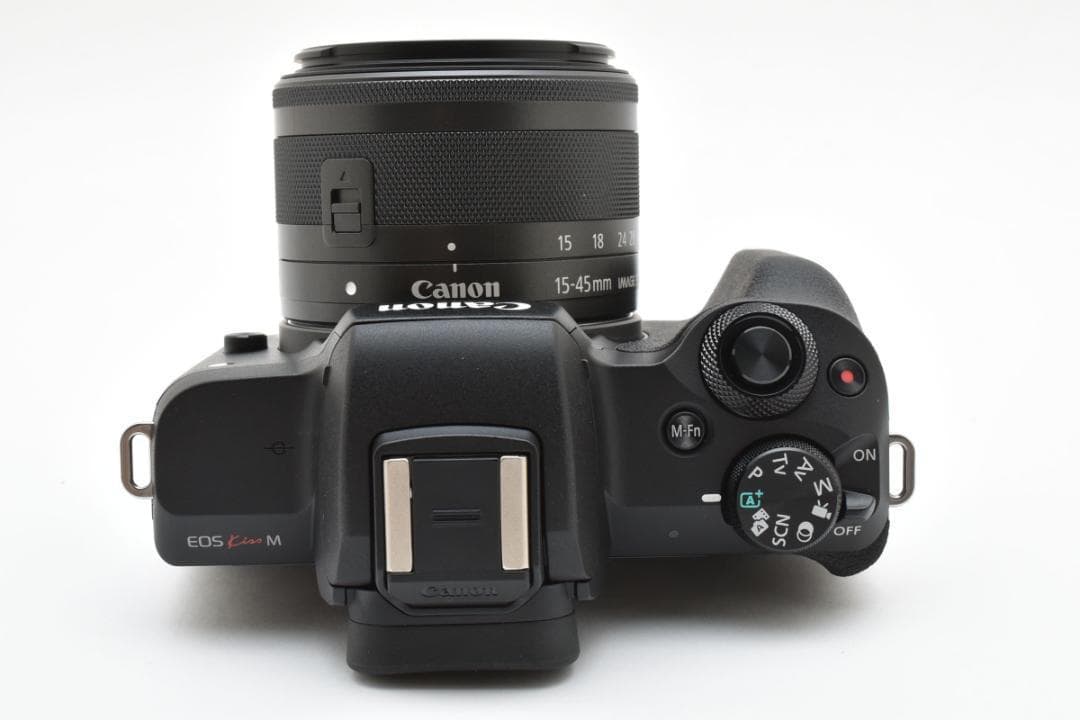 【美品】キャノン Canon EOS Kiss M 15-45mm
